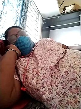 Snapshot of Pushpavathi_78 chatting on November 26, 10:49 am Pushpavathi 78 online show from November 26, 10:49 am