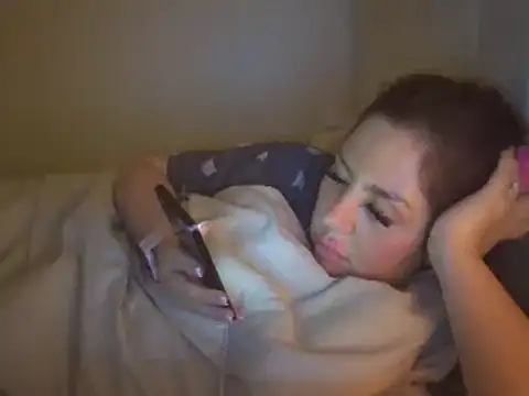 Snapshot of vanilla_chocolate23 chatting on December 1, 7:36 pm vanilla chocolate23 online show from December 1, 7:36 pm