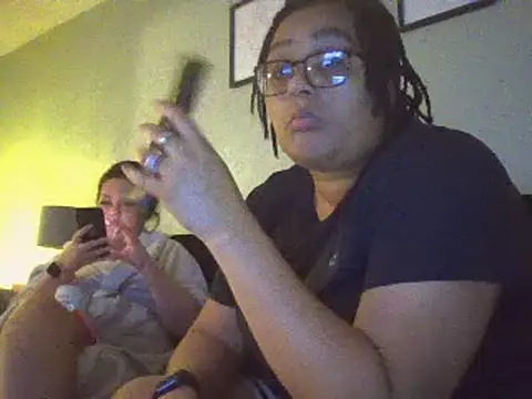 Snapshot of vanilla_chocolate23 chatting on December 19, 6:01 pm vanilla chocolate23 online show from December 19, 6:01 pm