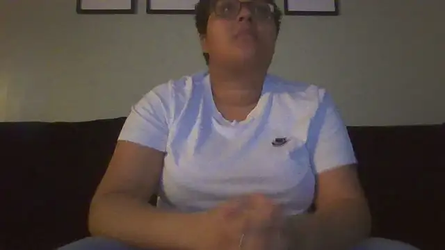 Snapshot of vanilla_chocolate23 chatting on February 5, 5:20 pm vanilla chocolate23 online show from February 5, 5:20 pm