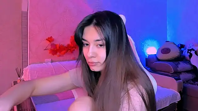 Snapshot of Swee_Alicee chatting on February 7, 8:22 am Swee Alicee online show from February 7, 8:22 am