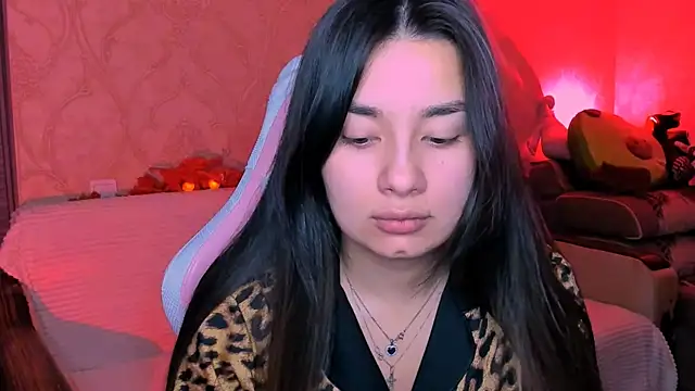 Snapshot of Swee_Alicee chatting on October 7, 6:49 pm Swee Alicee online show from October 7, 6:49 pm