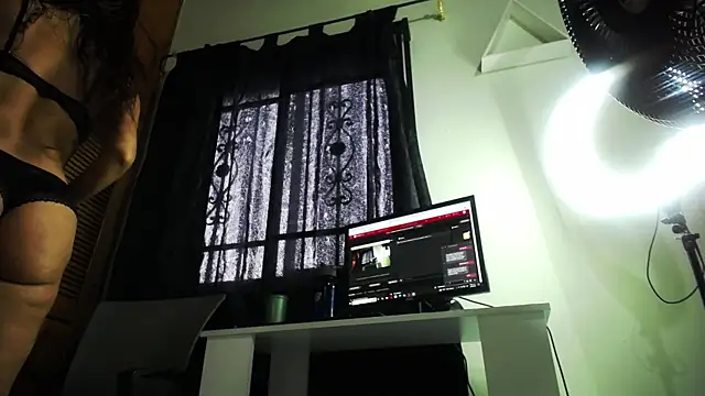 Snapshot of marilynetthan chatting on February 8, 1:22 pm marilynetthan online show from February 8, 1:22 pm