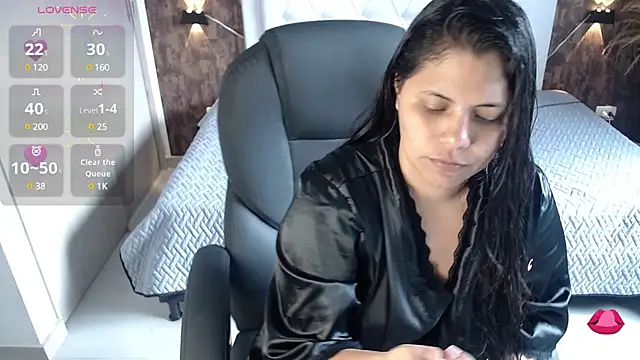 Snapshot of dulce__love69 chatting on December 15, 6:48 pm dulce love69 online show from December 15, 6:48 pm