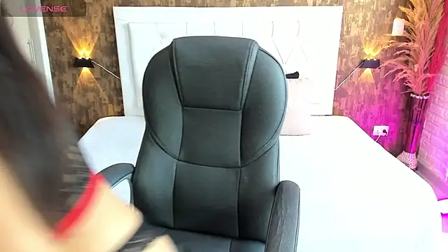 Snapshot of dulce__love69 chatting on January 12, 1:48 pm dulce love69 online show from January 12, 1:48 pm