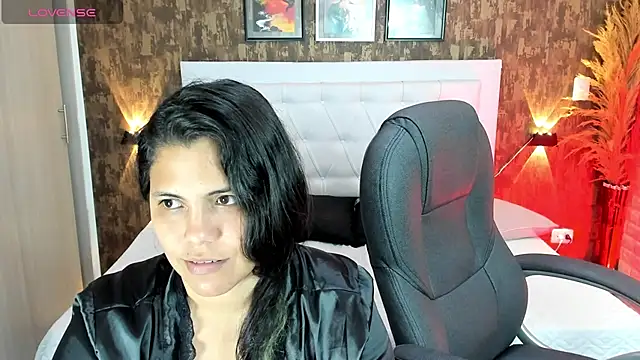 Snapshot of dulce__love69 chatting on January 13, 4:07 am dulce love69 online show from January 13, 4:07 am