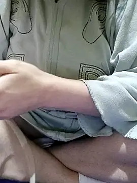 Snapshot of 3ahhd chatting on March 10, 2:50 am 3ahhd online show from March 10, 2:50 am