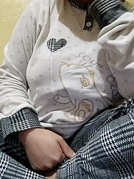 Snapshot of 3ahhd chatting on March 16, 12:01 am 3ahhd online show from March 16, 12:01 am