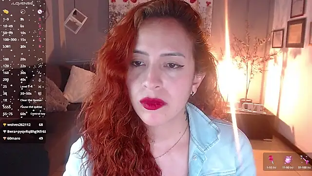 Snapshot of sahra_taylor_ chatting on March 12, 8:10 pm sahra taylor online show from March 12, 8:10 pm