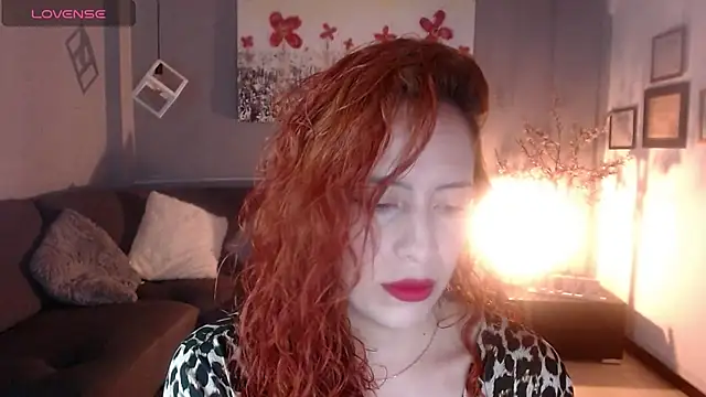 Snapshot of sahra_taylor_ chatting on March 13, 2:33 pm sahra taylor online show from March 13, 2:33 pm