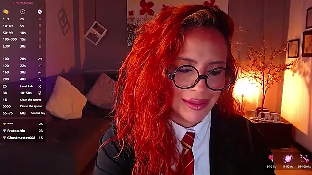 Snapshot of sahra_taylor_ chatting on March 15, 3:48 pm sahra taylor online show from March 15, 3:48 pm