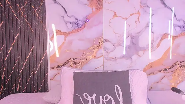 Alyson-a online show from June 2, 2:52 pm