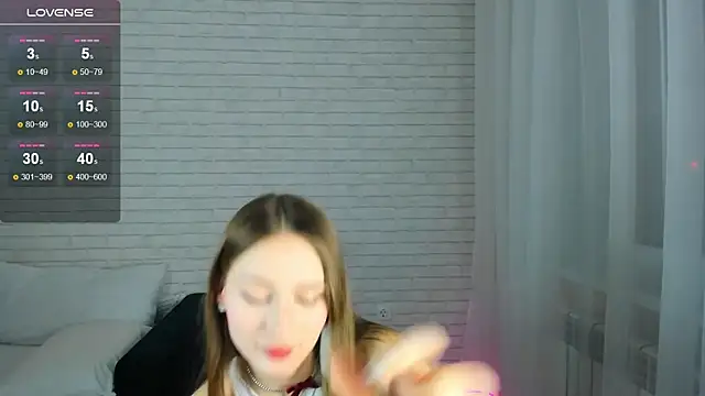 Snapshot of candyboofairy chatting on December 21, 12:42 am candyboofairy online show from December 21, 12:42 am