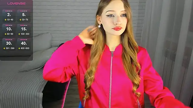 Snapshot of candyboofairy chatting on February 10, 7:28 pm candyboofairy online show from February 10, 7:28 pm