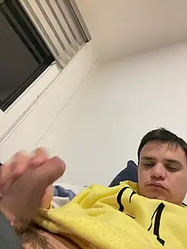 Snapshot of stevego94 chatting on February 27, 6:50 am stevego94 online show from February 27, 6:50 am