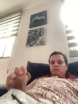 Snapshot of stevego94 chatting on March 20, 4:42 pm stevego94 online show from March 20, 4:42 pm