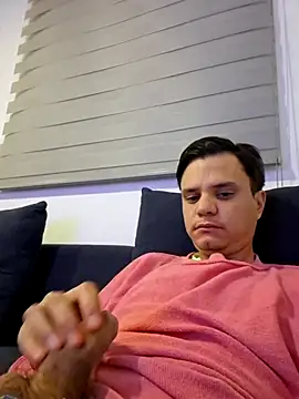 Snapshot of stevego94 chatting on November 20, 6:35 am stevego94 online show from November 20, 6:35 am