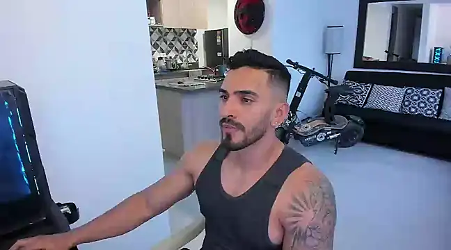 tony muscle online show from March 5, 10:54 pm