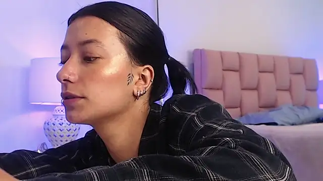 Snapshot of Zoe_Vixen chatting on December 26, 6:12 pm Zoe Vixen online show from December 26, 6:12 pm