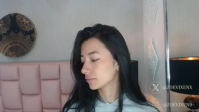 Snapshot of Zoe_Vixen chatting on February 7, 12:06 pm Zoe Vixen online show from February 7, 12:06 pm