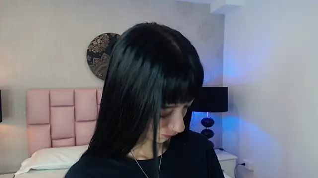 Snapshot of Zoe_Vixen chatting on February 17, 12:05 pm Zoe Vixen online show from February 17, 12:05 pm