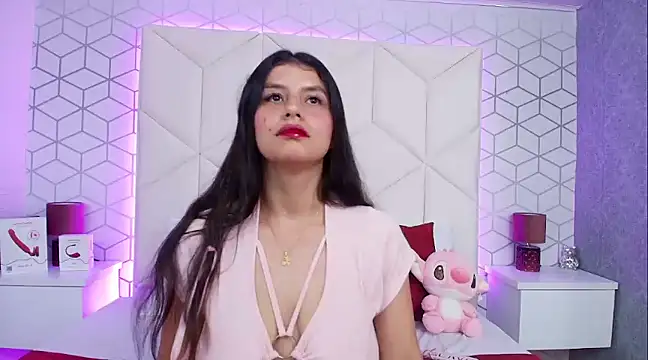 Snapshot of MadelineBeckert chatting on March 14, 1:16 am MadelineBeckert online show from March 14, 1:16 am