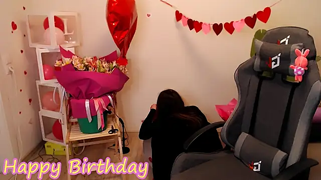 M Sensual online show from April 15, 12:50 am