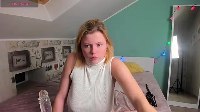 LillyDepp online show from December 20, 12:30 am