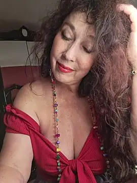 Snapshot of GypsyEsmeralda chatting on June 3, 3:28 pm GypsyEsmeralda online show from June 3, 3:28 pm