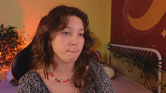 cherry lea online show from February 5, 5:42 pm