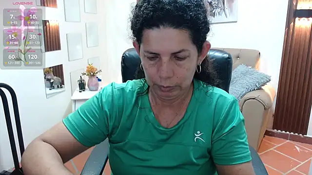 Snapshot of sila_bolum chatting on May 13, 3:31 pm sila bolum online show from May 13, 3:31 pm