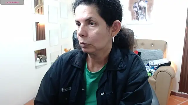Snapshot of sila_bolum chatting on May 26, 4:58 pm sila bolum online show from May 26, 4:58 pm