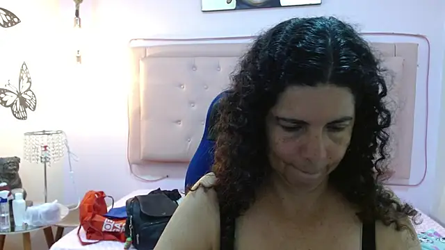 Snapshot of sila_bolum chatting on July 14, 6:24 pm sila bolum online show from July 14, 6:24 pm