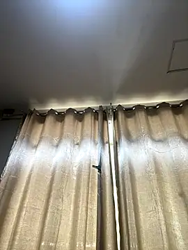 Milly    s online show from October 8, 3:59 am