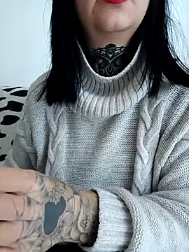 Snapshot of Your_DirtyDoll chatting on February 13, 2:35 pm Your DirtyDoll online show from February 13, 2:35 pm