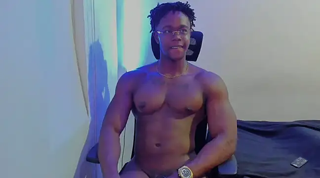 Snapshot of AdonisKnight chatting on February 28, 2:42 am AdonisKnight online show from February 28, 2:42 am