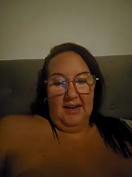 Bekahblows online show from October 7, 8:50 pm