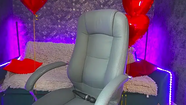 LanaRhoades s online show from February 16, 6:43 pm