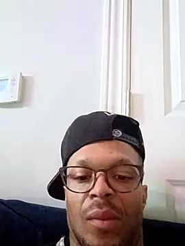 Snapshot of ottomusbrown chatting on April 8, 1:22 pm ottomusbrown online show from April 8, 1:22 pm