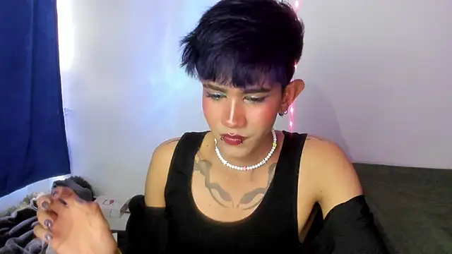 Snapshot of andrew_uwu_ chatting on October 11, 7:45 pm andrew uwu online show from October 11, 7:45 pm