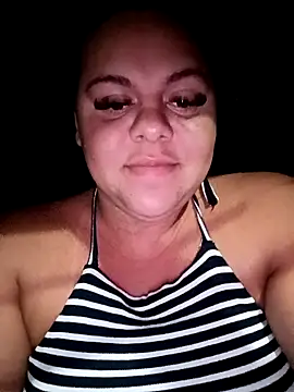 Snapshot of lima_2480 chatting on December 15, 9:19 pm lima 2480 online show from December 15, 9:19 pm