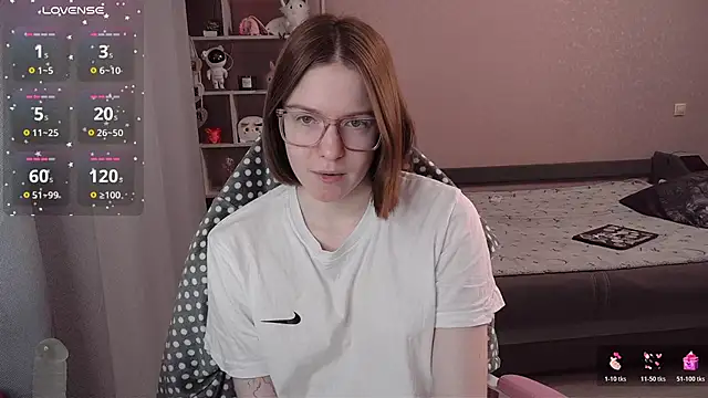 CassieJuice69 online show from October 22, 5:45 pm
