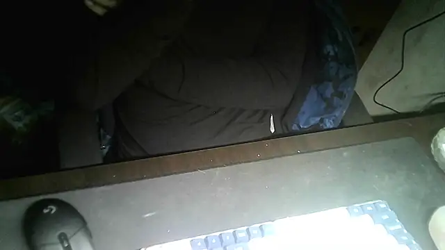 Snapshot of Ryan67533 chatting on December 20, 11:37 pm Ryan67533 online show from December 20, 11:37 pm