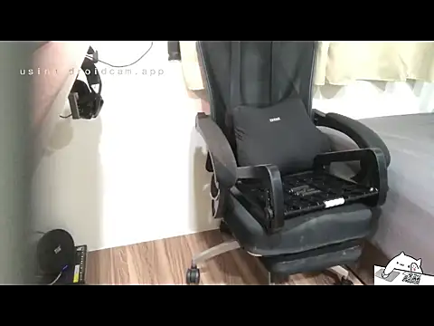 Ryan67533 online show from April 2, 7:50 am