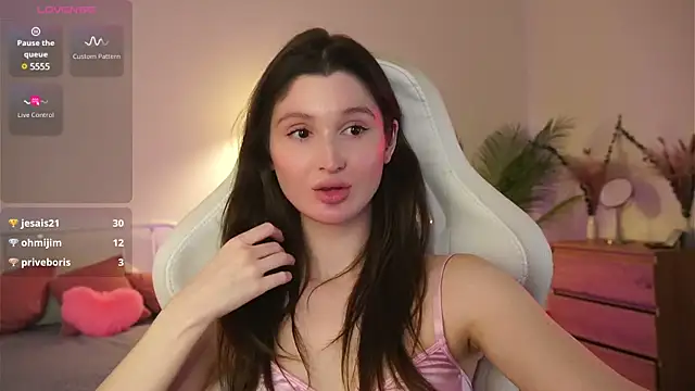 Snapshot of tender_babyy chatting on March 12, 1:40 pm tender babyy online show from March 12, 1:40 pm