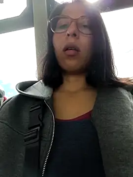 Snapshot of MirandaSingle chatting on June 9, 2:17 pm MirandaSingle online show from June 9, 2:17 pm