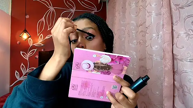 Zia Green online show from December 29, 4:59 am