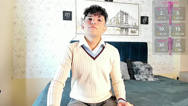 Snapshot of patrick_sanzz chatting on February 19, 3:16 pm patrick sanzz online show from February 19, 3:16 pm