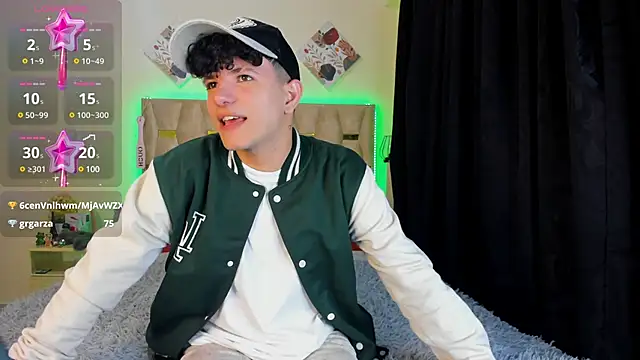 Snapshot of patrick_sanzz chatting on February 26, 6:47 am patrick sanzz online show from February 26, 6:47 am