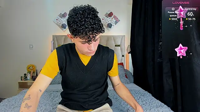 Snapshot of patrick_sanzz chatting on February 28, 9:55 pm patrick sanzz online show from February 28, 9:55 pm